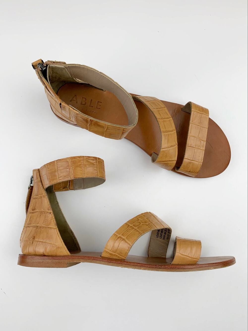 Able Elisa Croc Embossed Tan Leather Sandals Strappy Flats Women's 6.5 Boho
